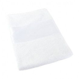 Полотенце с белым бордюром