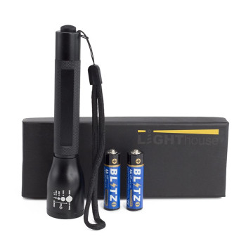 Надежный фонарь Bond с влагозащитной, оснащен LED технологией, 3 режима регулировки линзы под гравировку