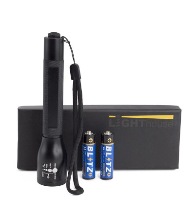 Надежный фонарь Bond с влагозащитной, оснащен LED технологией, 3 режима регулировки линзы под гравировку