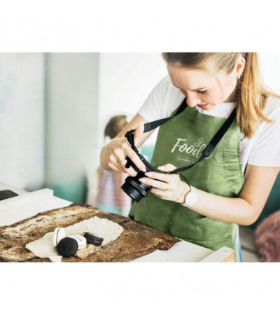 Кухонный фартук с названием NAIMA APRON, из плотной, конопляной ткани под нанесение