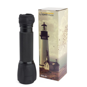 Фонарь под моделью Protect в противоударном корпусе с влагозащитной технологией, с мощными LED диодами под гравировку